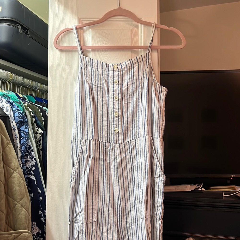 Old navy cute linen jumpsuit!